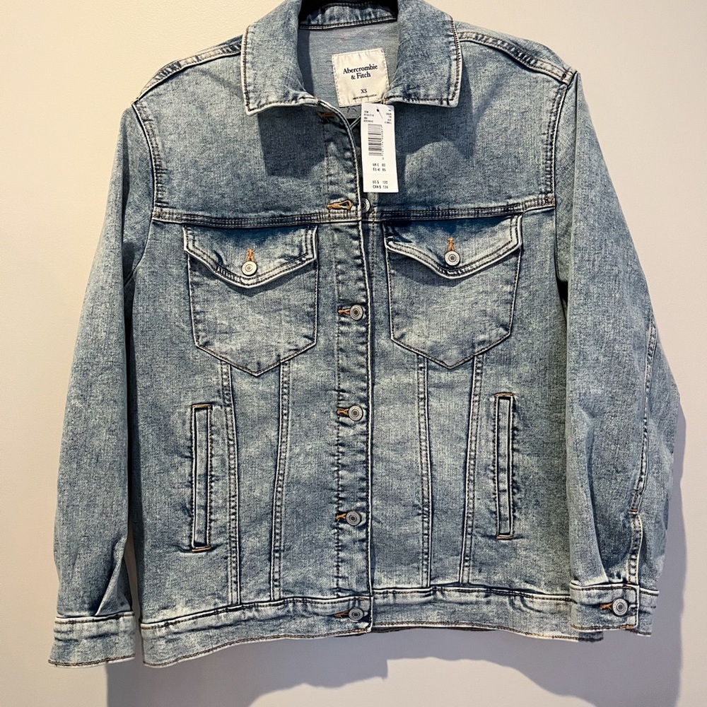 NWT Abercrombie & Fitch Oversized Denim Jacket